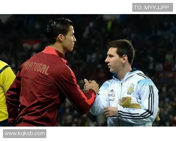 足球球星PS恶搞大集结 从贝克汉姆到梅西笑料百出再现球场奇遇