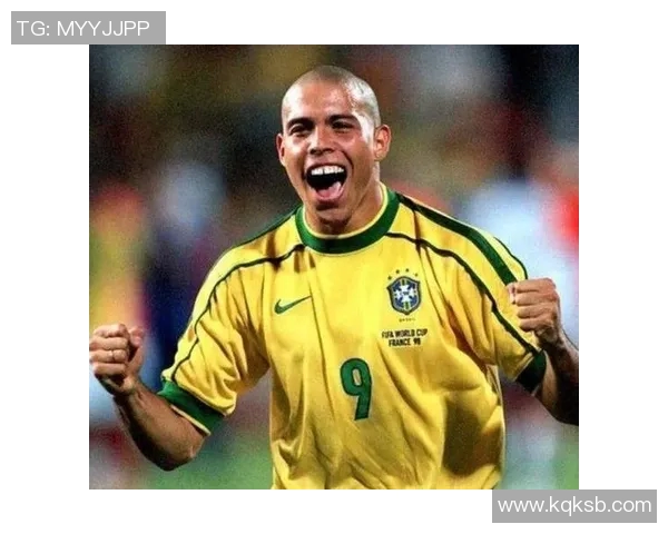 11月3日足球巨星生日盘点揭秘绿茵传奇与历史上的重要时刻