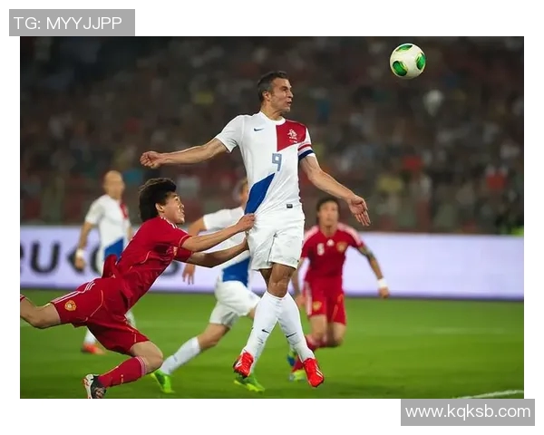 当足球巨星穿上军装展现力量与荣耀的别样风采